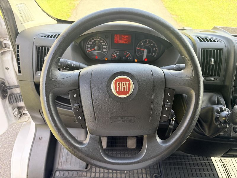 Fiat Ducato 2.3 JTD 103KW 9 MÍST REZERVACE - fotka 9 z 29