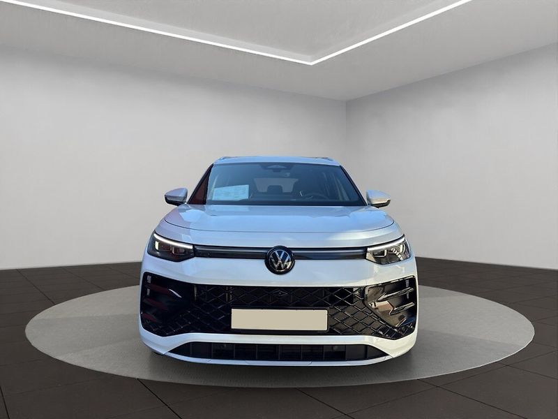 Volkswagen Tayron TSI 195kW 4M R-Line HuD Pano T - fotka 2 z 10