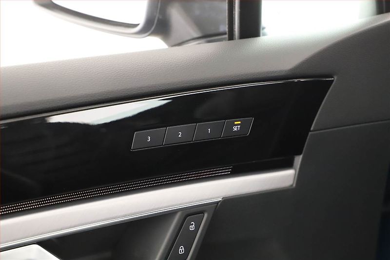 Volkswagen Touareg (2018) 3.0 TDI - fotka 29 z 30