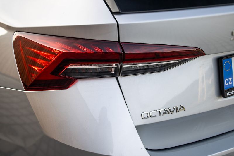 Škoda Octavia - fotka 9 z 31