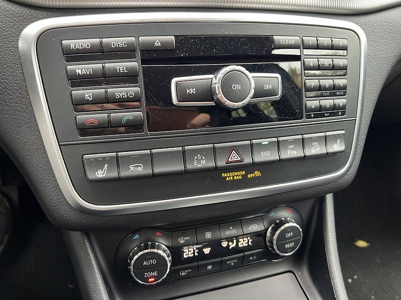 Mercedes-Benz GLA (2014) 200d 4Matic Urban-ODPOČET DPH - fotka 13 z 27