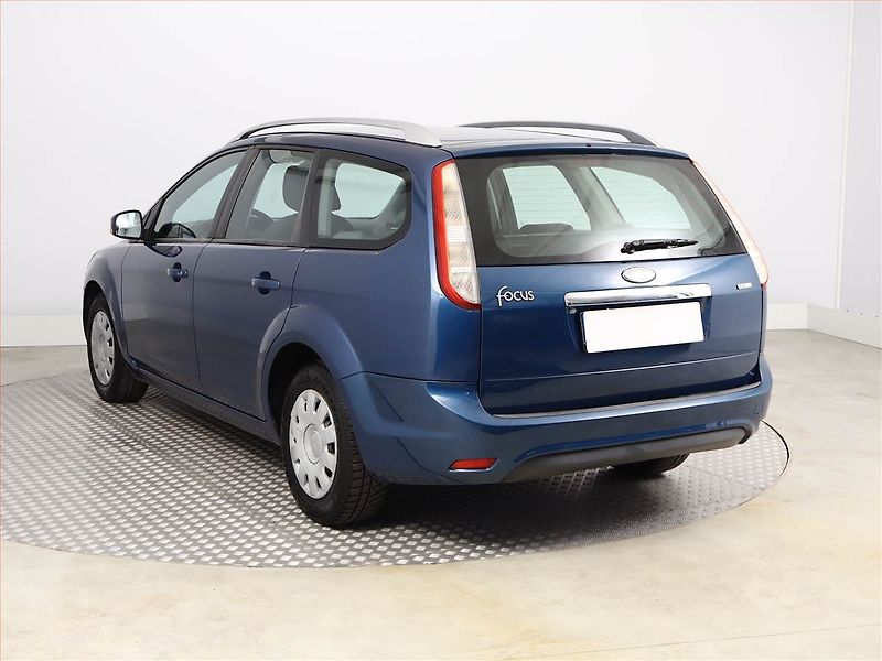 Ford Focus (2008) 1.6 TDCi, zamluveno - fotka 4 z 10