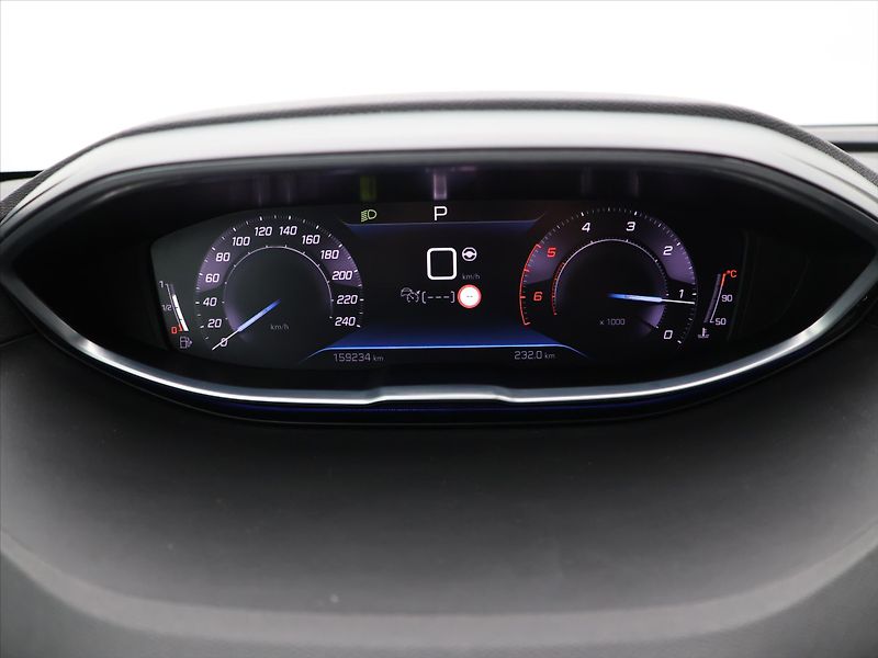 Peugeot 5008 2.0 HDI 130kW GT-line CZ DPH - fotka 17 z 35