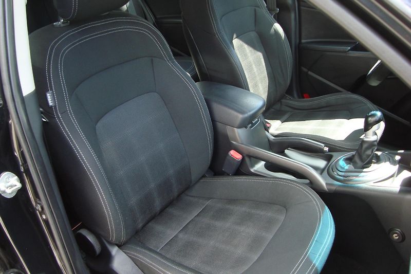 Kia Sportage (2010) 1.6 GDi, 99 kW,ČR,Servisní kn. - fotka 43 z 67