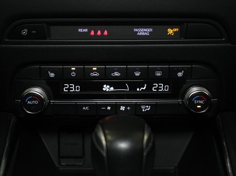 Mazda CX-5 2,5 G194 AWD 1.maj.ČR DPH - fotka 16 z 26