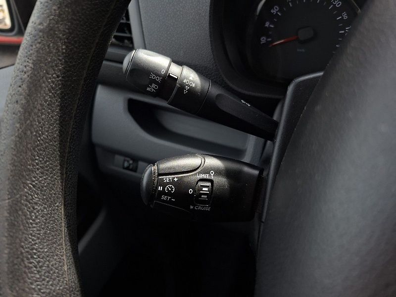 Peugeot Expert Combi L2 1.6 BHDi  9.Míst - fotka 19 z 23