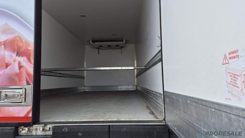 Volvo FL 250 E6 - mrazírna + CARRIER - fotka 5 z 12