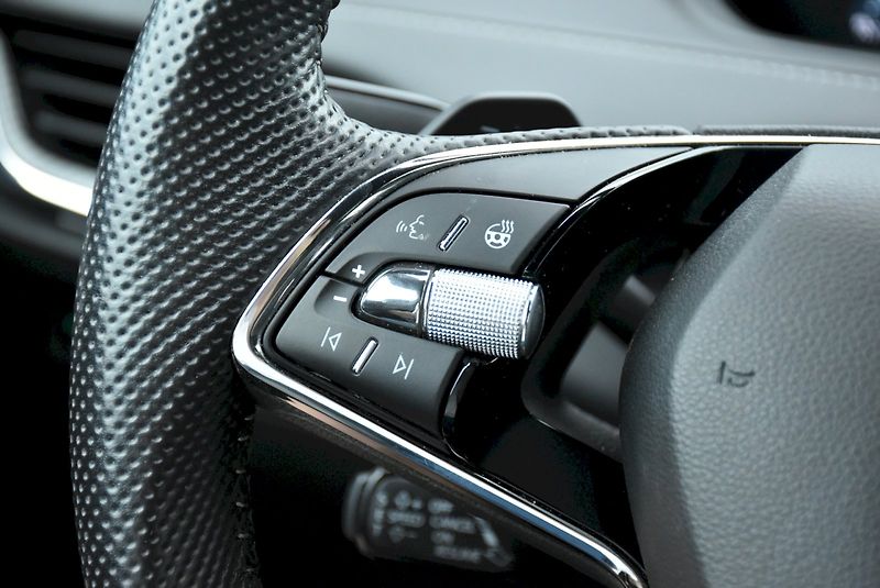 Škoda Enyaq (2022) 80 Sportline 150kW - fotka 28 z 35