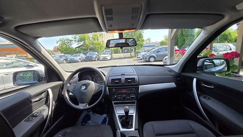BMW X3 X DRIVE 2.0D 130KW 1MAJITEL - fotka 17 z 40