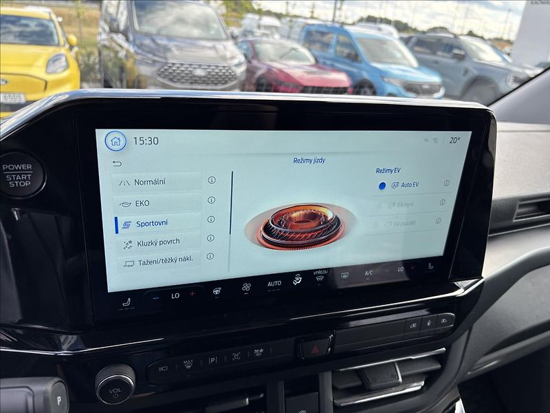 Ford Tourneo Custom 2,5 PHEV 171kW Titanium X L2 - fotka 48 z 56