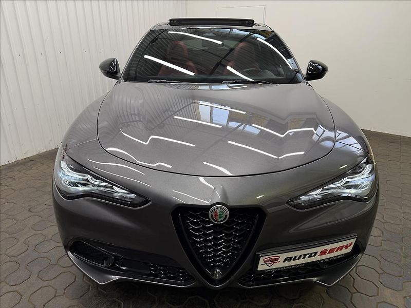 Alfa Romeo Stelvio VELOCE 206kW Q4 H&K PANORAMA - fotka 13 z 42