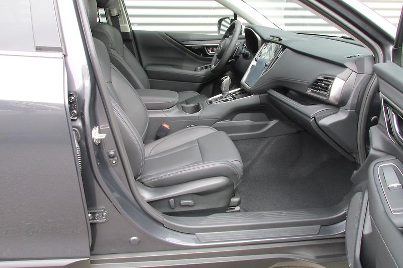 Subaru Outback (2025) 2,5i TOURING  MY25.5 - fotka 56 z 58