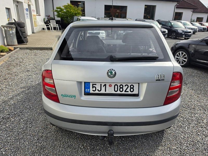 Škoda Fabia (2000) 1.4 MPI Serviska - fotka 4 z 21