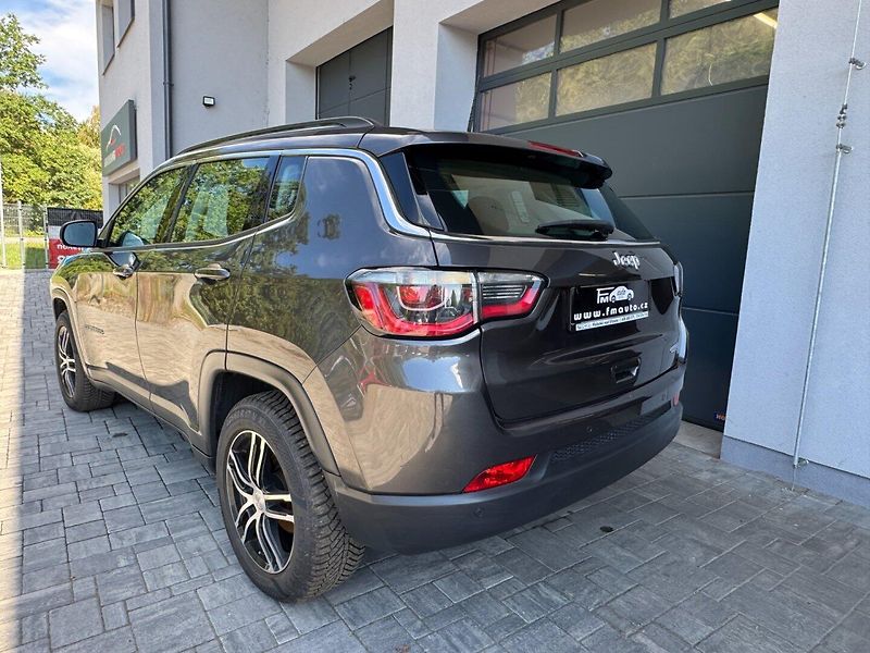 Jeep Compass (2018) 1.4 Multiair Longitude - fotka 7 z 33