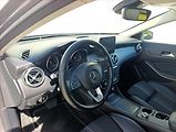 Mercedes-Benz GLA 2,2 200d Kamera Navi Kůže LED - náhled 13