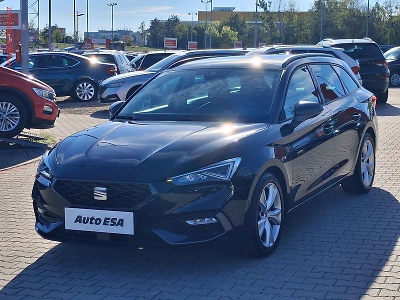 Seat Leon (2021) 1.5 TSi, FR, kůže, LED, navi - fotka 3 z 19