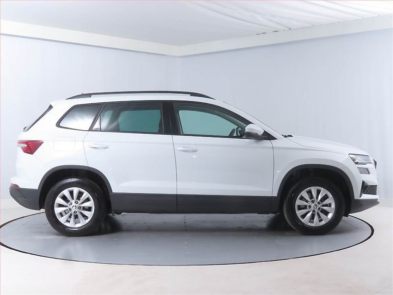 Škoda Karoq (2022) Ambition Plus 2.0 TDI - fotka 6 z 16