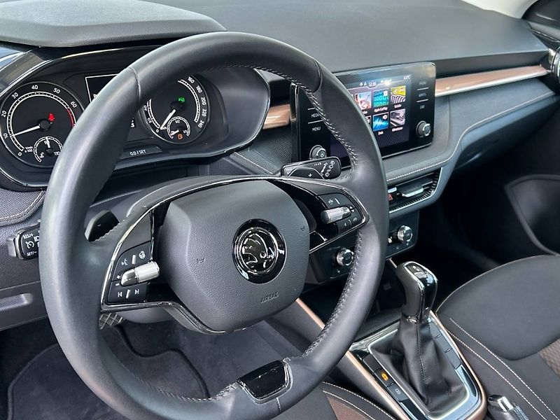 Škoda Fabia (2022) 1.0 TSI 7DSG Style - fotka 26 z 28