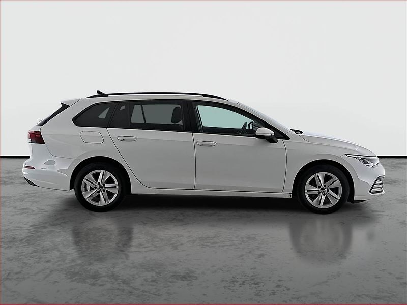 Volkswagen Golf (2022) Life 1.0 TSI, Serv.kniha, Navi - fotka 6 z 17