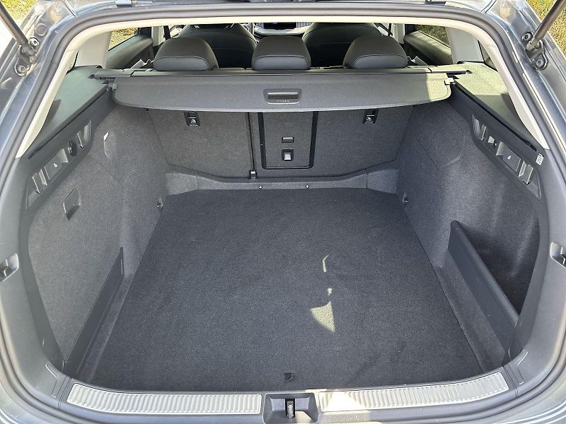 Škoda Superb (2025) Combi 2.0 TDI DSG Selection - fotka 31 z 32