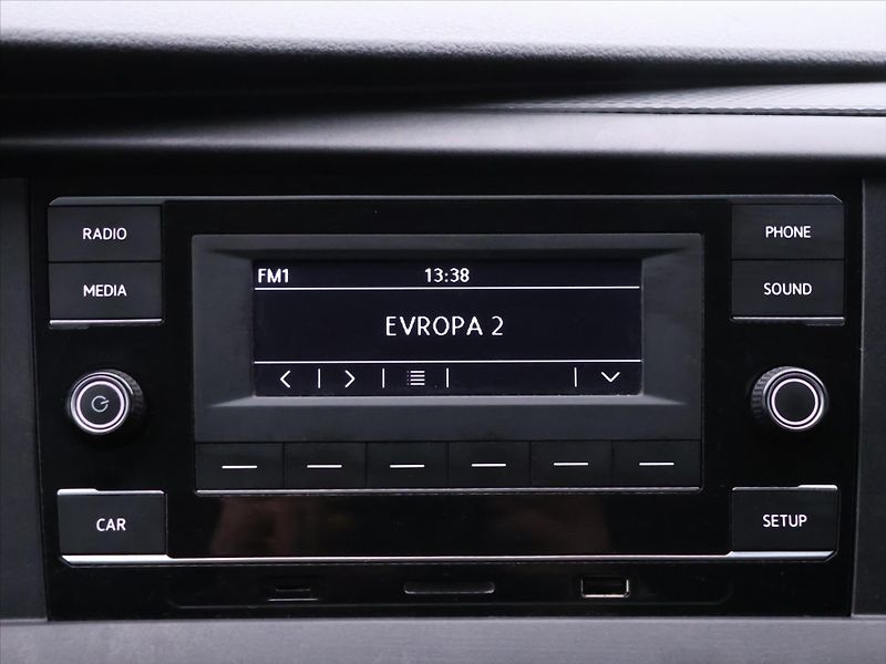 Volkswagen Transporter 2,0 TDI 110kW DSG 9-Míst CZ DP - fotka 21 z 31