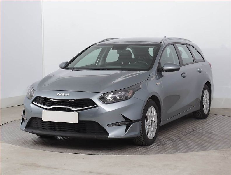 Kia Ceed (2023) Spin 1.0 T-GDI, SPIN, DPH - fotka 2 z 18