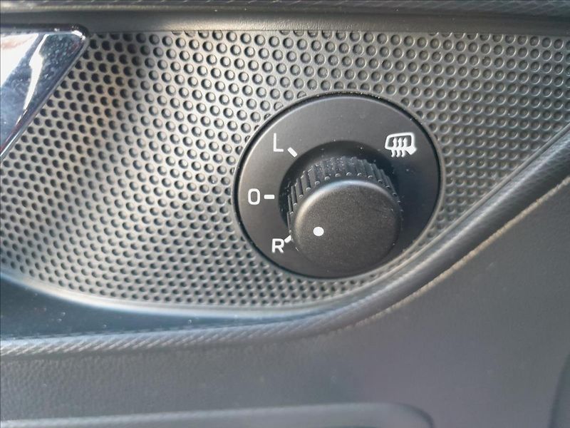 Škoda Rapid 1,2 TSI 66kW - fotka 19 z 51