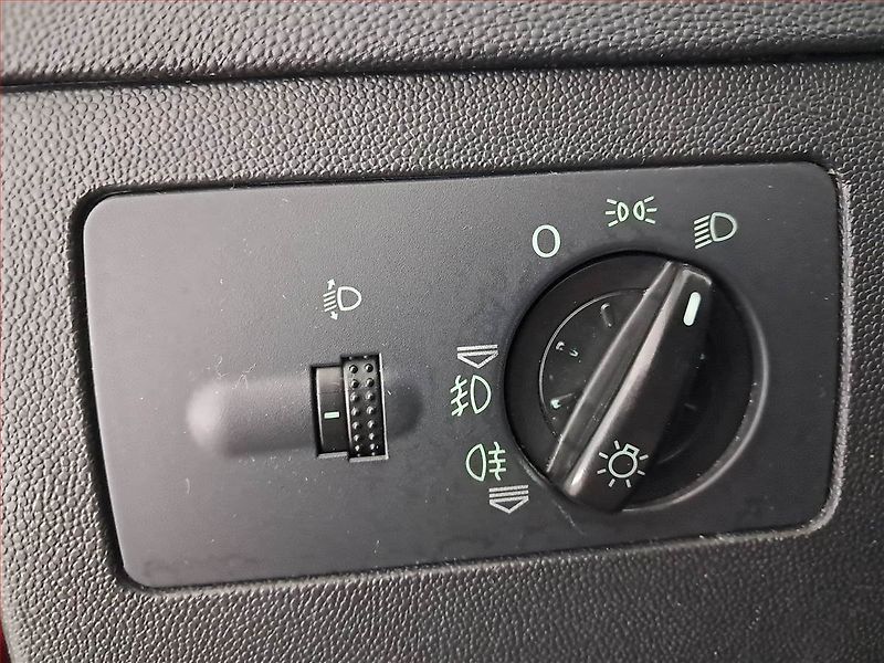 Škoda Fabia (2003) Comfort 1.2 12V, Serv.kniha - fotka 16 z 16