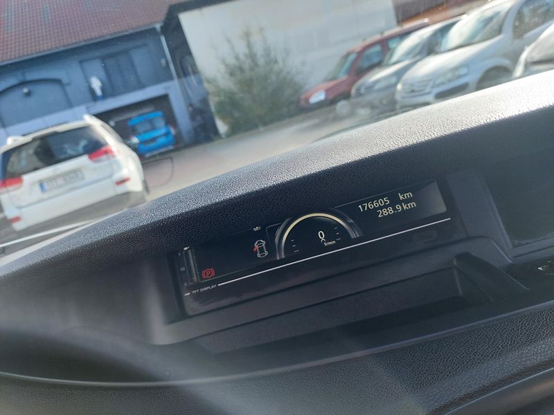 Renault Grand Scénic (2013) III. Paris De Luxe TCe 130 - fotka 12 z 41