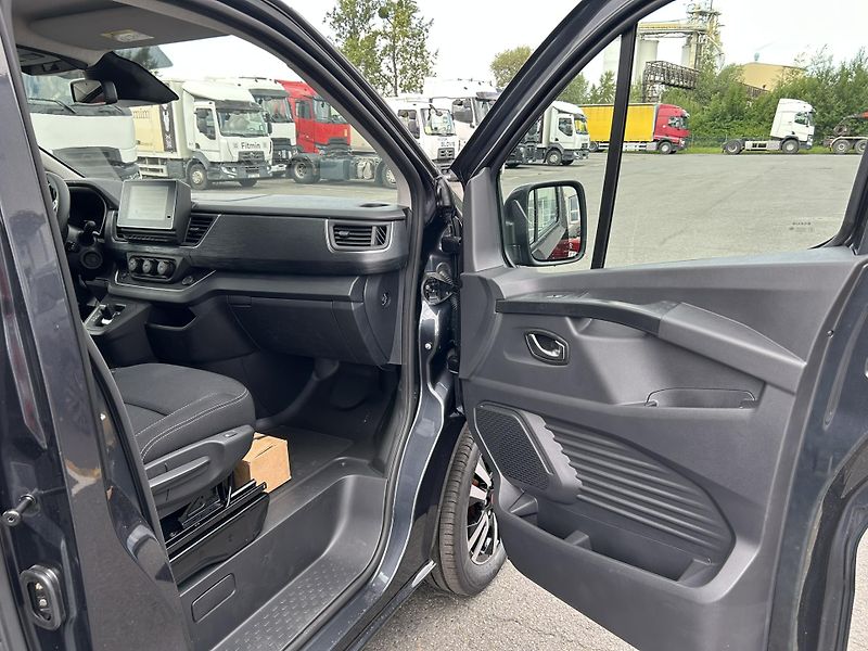 Renault Trafic (2026) COMBI L2H1 170k AT9 RED 8 MÍST - fotka 16 z 36