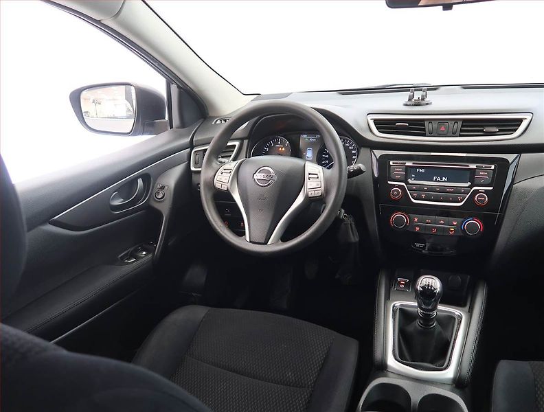 Nissan Qashqai (2015) 1.2 DIG-T, Serv.kniha - fotka 7 z 18