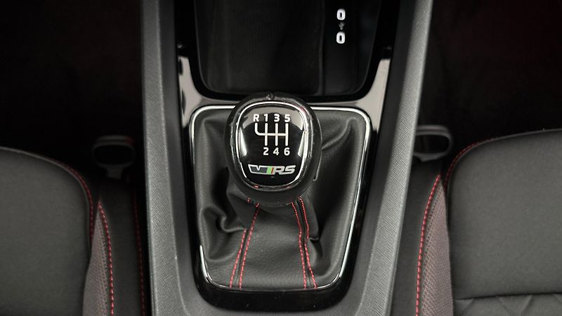 Škoda Octavia 2.0 TSI RS - fotka 22 z 27