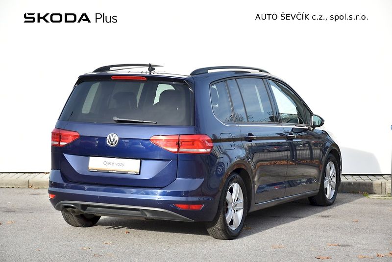 Volkswagen Touran (2016) Trendline 2.0 TDI 110kW DSG - fotka 2 z 31