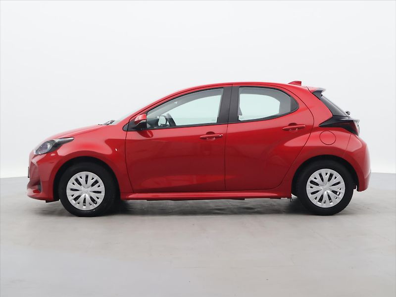 Toyota Yaris 1,5 Hybrid e-CVT 68kW aut. CZ - fotka 4 z 27