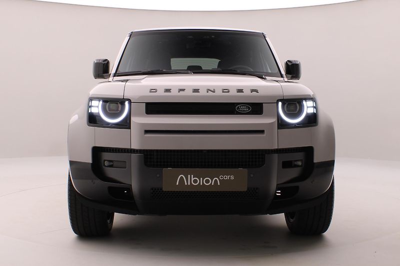 Land Rover Defender 110 D350 X-Dynamic HSE - fotka 17 z 59