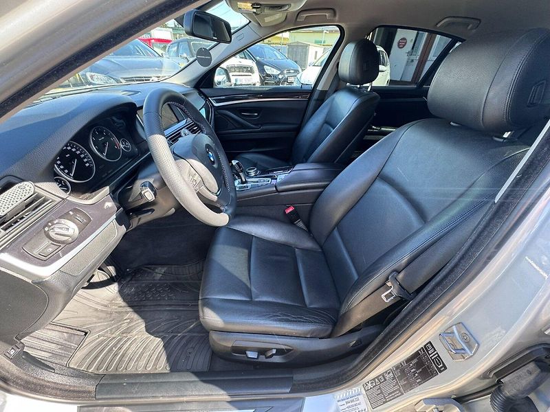 BMW Řada 5 (2014) XDRIVE 520D 2,0 140 KW 2. MAJ - fotka 19 z 47