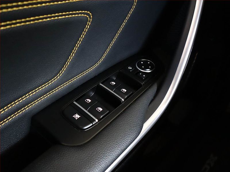 Kia XCeed (2019) 1.4 T-GDI, Automat, Serv.kniha - fotka 19 z 19