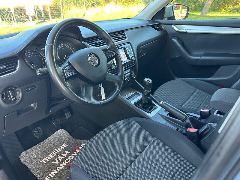 Škoda Octavia (2014) 1.6TDi NAVI,SERVISOVANÉ - fotka 7 z 13