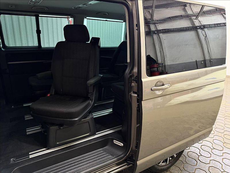 Volkswagen Multivan 2.0TDI 150kW COMFORT 2XALU - fotka 28 z 42