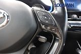 Toyota C-HR Hybrid 1.8 VVT-i Dynamic Comfo - náhled 9