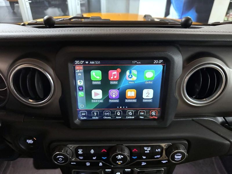 Jeep Wrangler (2018) Unlimited 3,6 V6 4x4 284k AT8 - fotka 16 z 26