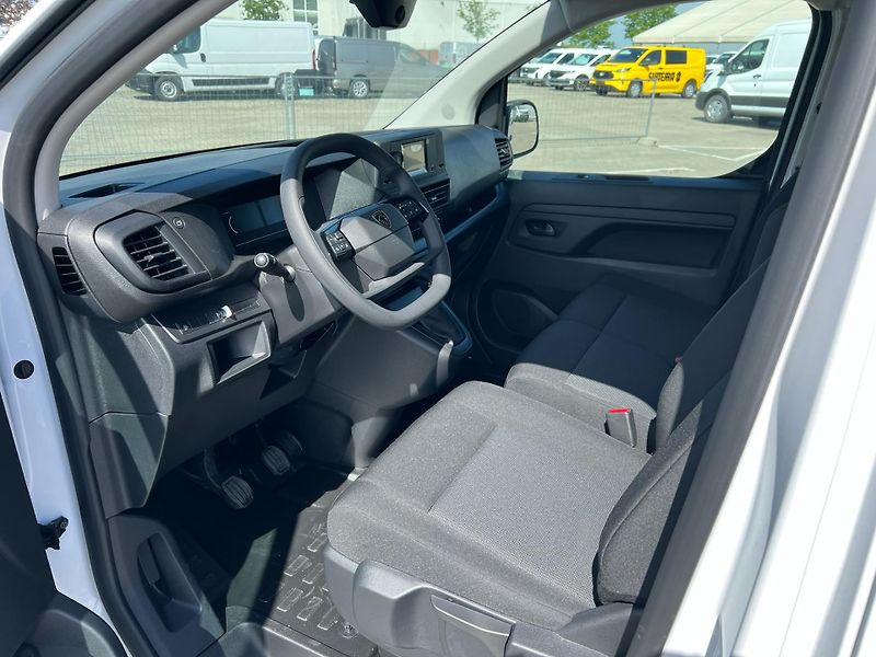 Peugeot Expert (2026) Furgon L2 1.5 BlueHDi 120  - fotka 11 z 14