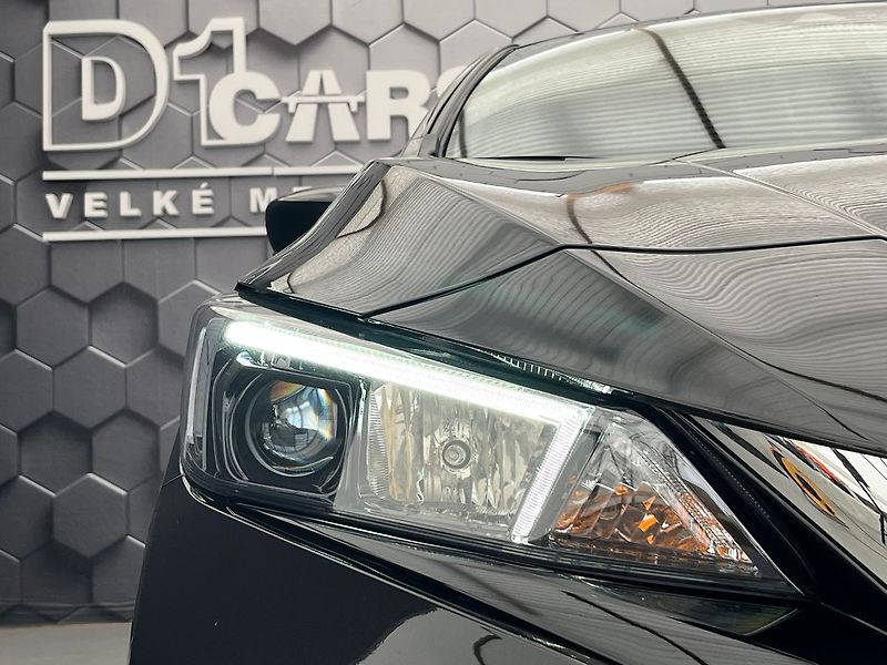 Nissan Leaf N-Connecta, 110 kW, 40kWh - fotka 45 z 72