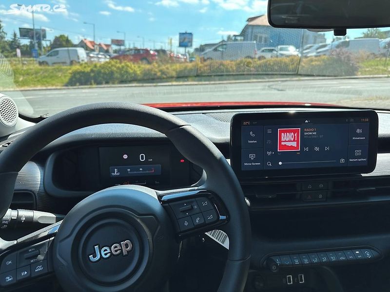 Jeep Avenger (2026) Longitude 1.2 Turbo 100 6MT - fotka 6 z 9