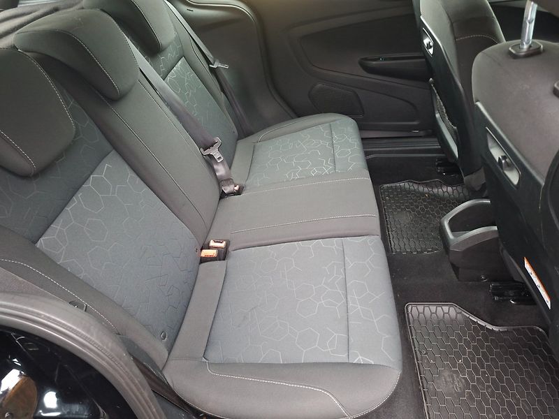 Ford B-MAX (2014) 1.0i 74kW E-BOOST - fotka 18 z 25