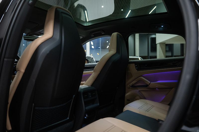 Porsche Cayenne (2025) S COUPÉ 4.0 V8 349KW VZDUCH TZ - fotka 34 z 52