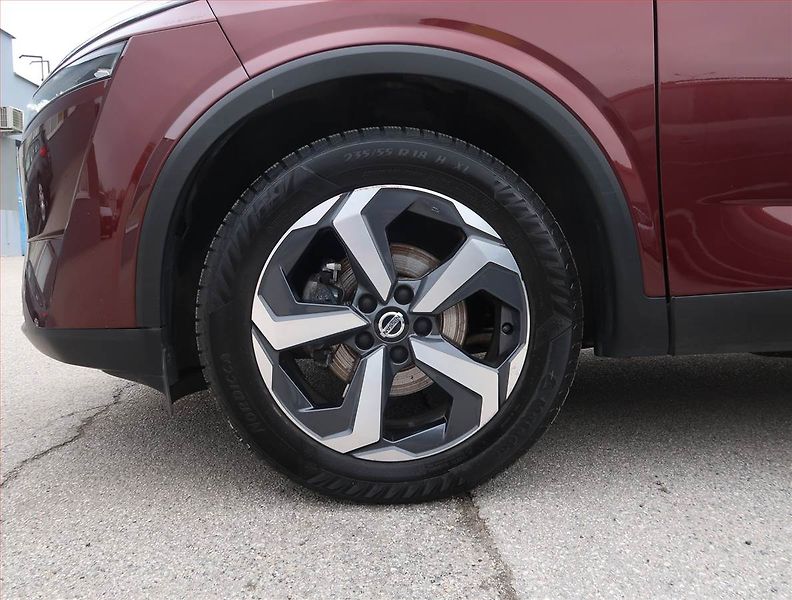Nissan Qashqai (2022) N-Connecta 1.3 DIG-T - fotka 15 z 20