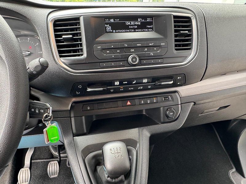 Citroën SpaceTourer (2017) 2.0 HDi - fotka 18 z 27