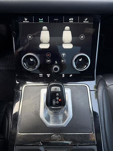 Land Rover Range Rover Evoque 2.0D R-Dynamic SE - fotka 16 z 23