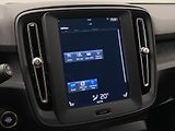 Volvo XC40 T3 KINETIC AUT CZ 1.maj - náhled 33